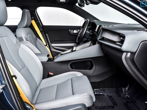 Used 2023 Polestar Polestar 2 w/ Pilot Pack image 23