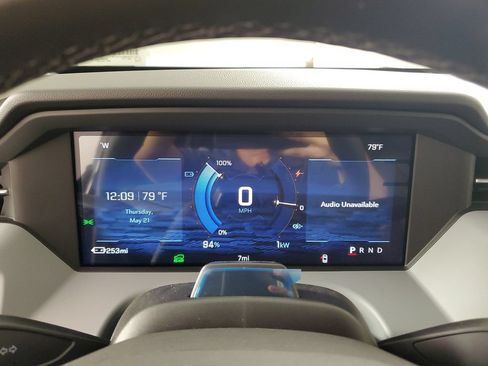 New 2027 Chevrolet Bolt RS w/ Super Cruise Package FWD image 24