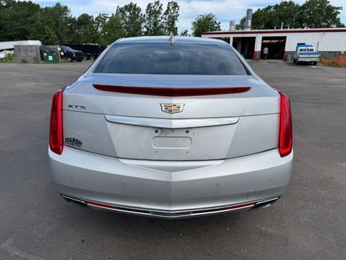 Used 2017 Cadillac XTS Luxury FWD image 4