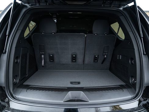 New 2026 Chevrolet Tahoe LS image 39