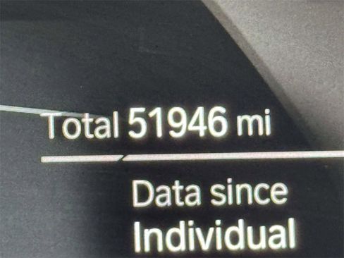 Used 2023 BMW X5 xDrive40i w/ Premium Package image 2