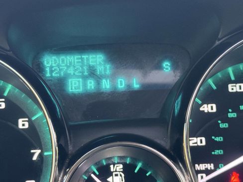 Used 2017 Buick Enclave Premium w/ Experience Buick Package image 12