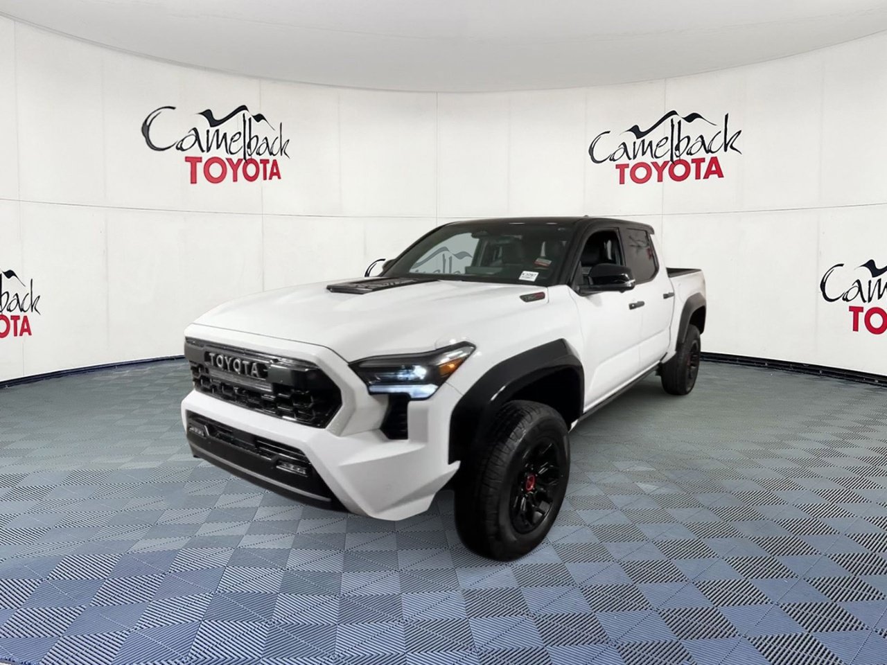 Used 2025 Toyota Tacoma TRD Pro AWD/4WD image 6