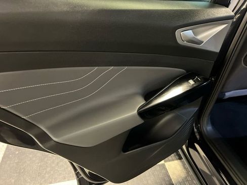 Used 2023 Volkswagen ID.4 S image 18