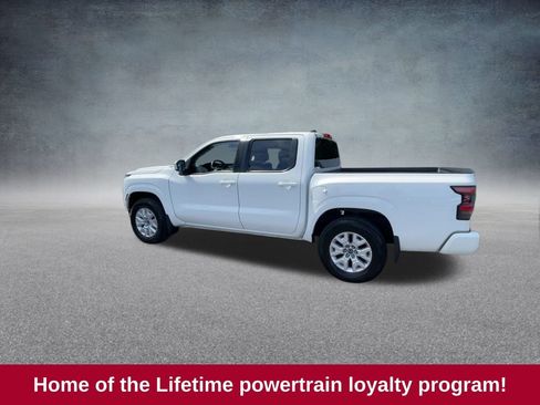 Used 2022 Nissan Frontier SV image 7