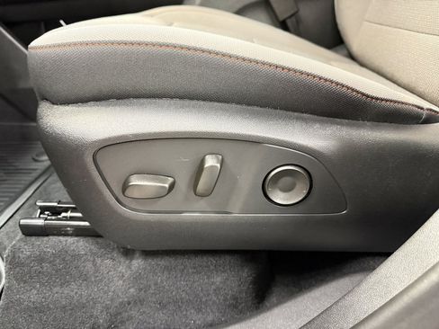 New 2026 Chevrolet Traverse LT w/ Midnight/Sport Edition image 25