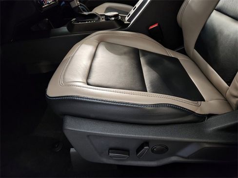 Used 2023 Ford Bronco Wildtrak image 24