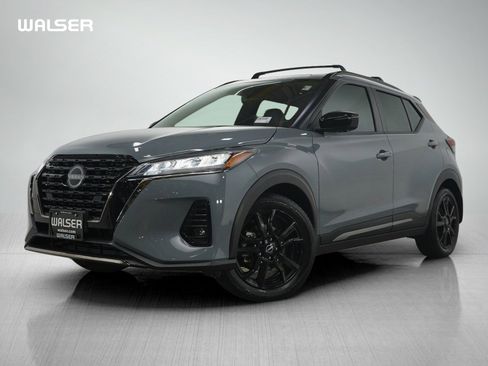 Used 2022 Nissan Kicks SR w/ Premium Package image 1