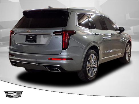 Certified 2025 Cadillac XT6 Premium Luxury image 2