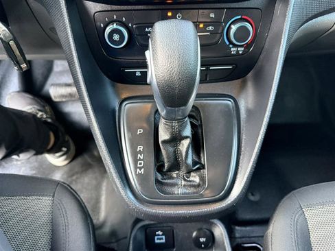 Used 2022 Ford Transit Connect XL FWD image 22