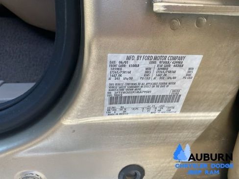 Used 2001 Ford F350 2WD Crew Cab Super Duty image 33