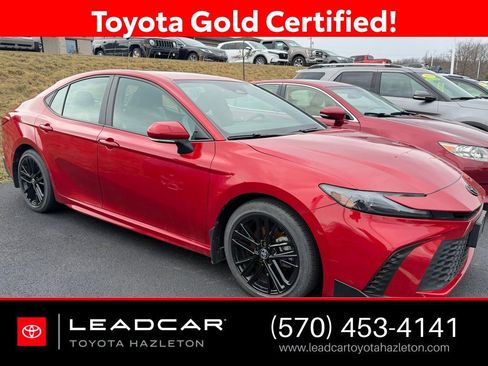 Certified 2025 Toyota Camry SE w/ Convenience Package image 1