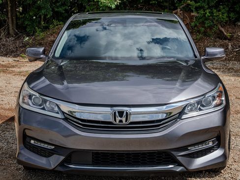 Used 2016 Honda Accord EX-L image 8
