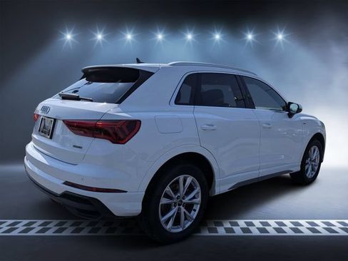 Used 2025 Audi Q3 2.0T Premium AWD/4WD image 3
