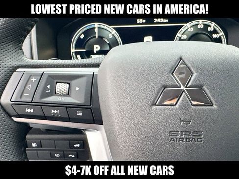 New 2025 Mitsubishi Outlander SE AWD/4WD image 13