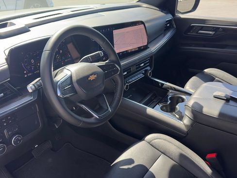 Used 2025 Chevrolet Tahoe LT AWD/4WD image 16