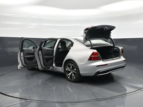 Used 2024 Volvo S60 B5 Core FWD image 32
