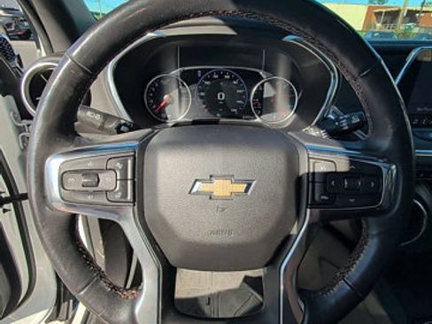 Used 2019 Chevrolet Blazer Premier w/ Sun and Wheels Package AWD/4WD image 24
