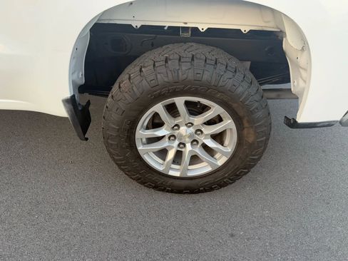 Used 2019 Chevrolet Silverado 1500 LT w/ Z71 Off-Road Package image 19