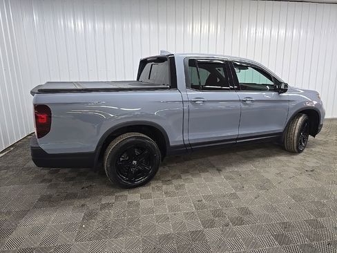 Used 2022 Honda Ridgeline Black Edition image 3