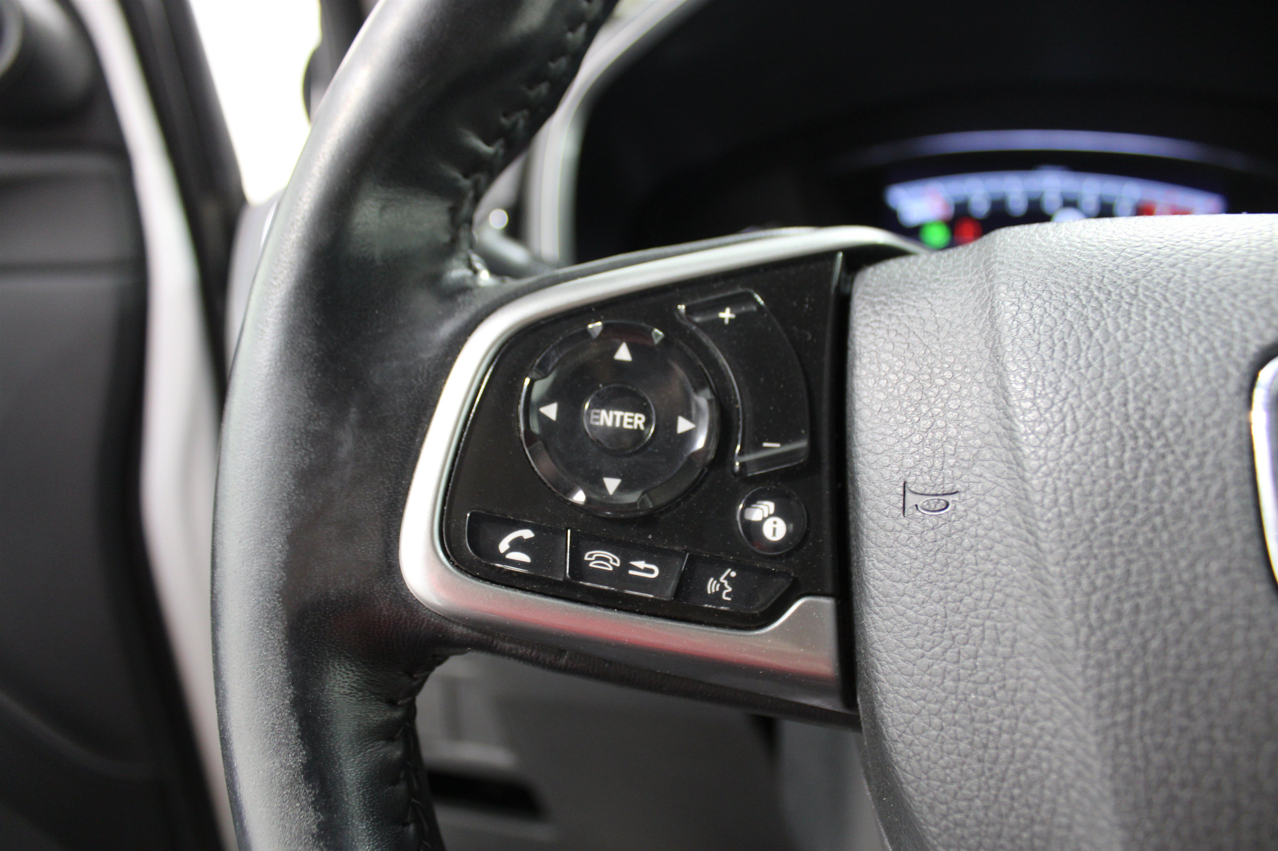 Used 2021 Honda CR-V Touring image 10