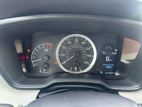 Used 2020 Toyota Corolla LE FWD image 16