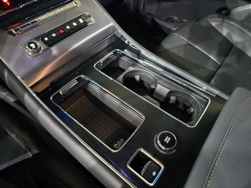 New 2026 Lincoln Aviator Premiere image 25