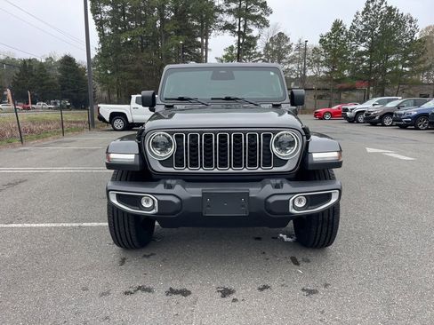 Certified 2025 Jeep Wrangler Unlimited Sahara w/ Safety Group AWD/4WD image 3