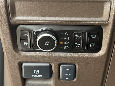 Used 2025 Ford F150 King Ranch w/ FX4 Off-Road Package AWD/4WD image 26