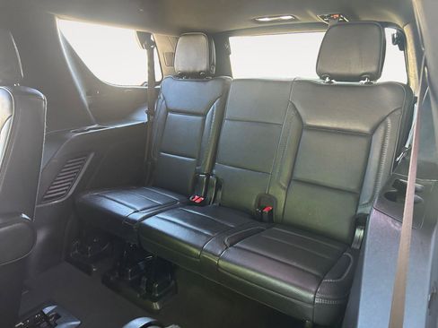 Used 2023 GMC Yukon Denali AWD/4WD image 13