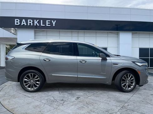 Certified 2024 Buick Enclave Avenir FWD image 2