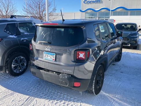 Used 2017 Jeep Renegade Sport w/ Power & Air Group image 2