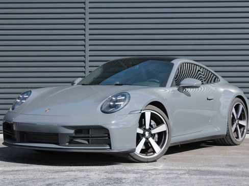 Used 2025 Porsche 911 Carrera image 1