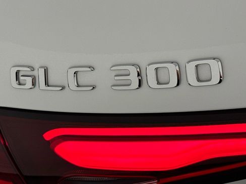 Certified 2026 Mercedes-Benz GLC 300 image 9
