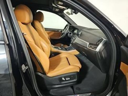 Used 2023 BMW X5 xDrive40i w/ M Sport Package AWD/4WD image 7