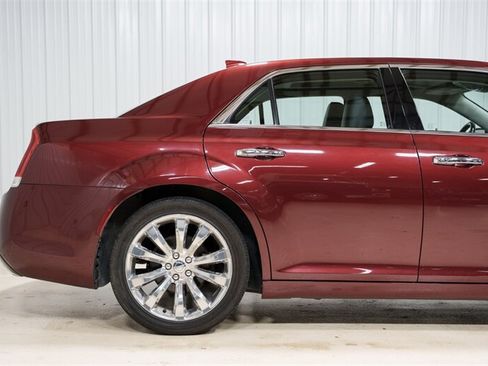 Used 2015 Chrysler 300 C w/ Light Group RWD image 9