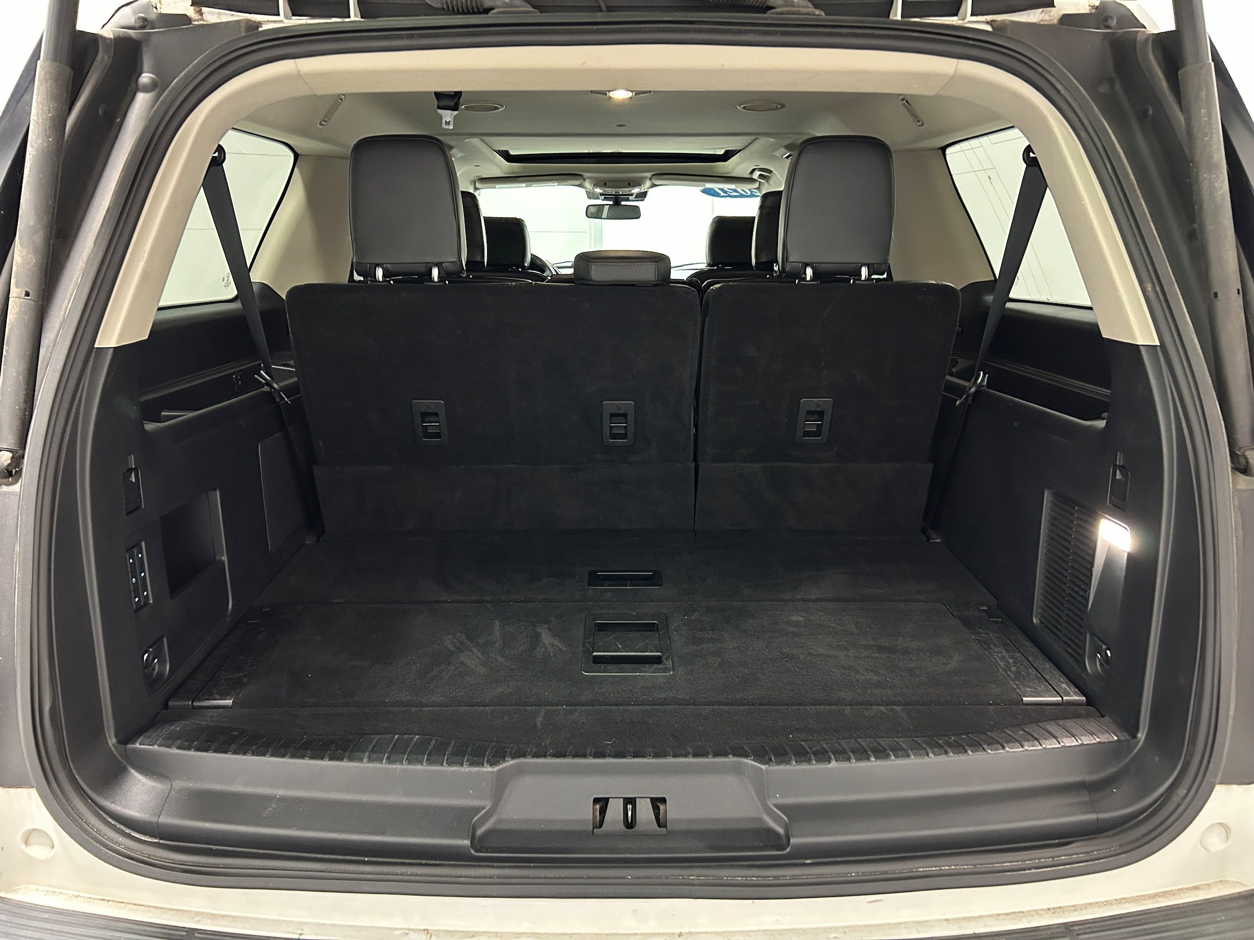 Used 2021 Ford Expedition Max Platinum AWD/4WD image 34
