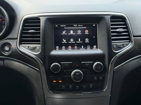 Used 2018 Jeep Grand Cherokee Limited RWD image 14