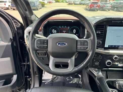 Used 2022 Ford F150 Lariat w/ Equipment Group 502A High image 12