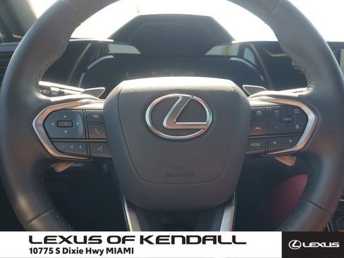 Used 2025 Lexus NX 250 FWD w/ Accessory Package (Z1) image 1