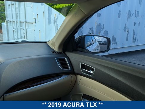 Used 2019 Acura TLX FWD image 17