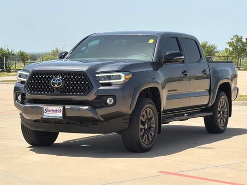 Used 2023 Toyota Tacoma Limited w/ Nightshade Package AWD/4WD image 3