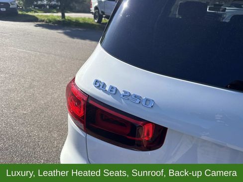 Used 2021 Mercedes-Benz GLB 250 4MATIC image 5