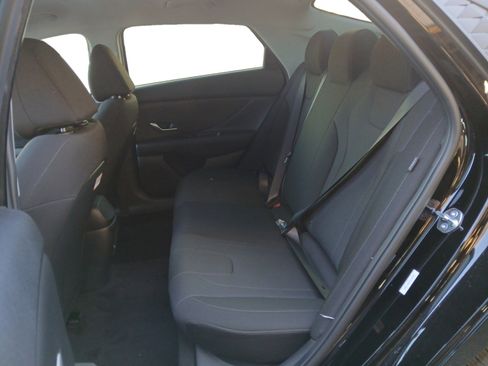 New 2026 Hyundai Elantra SE image 13