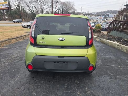 Used 2015 Kia Soul FWD image 6
