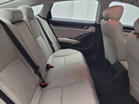 Used 2018 Honda Accord LX image 19