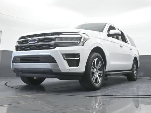 Used 2024 Ford Expedition Max Limited RWD image 19