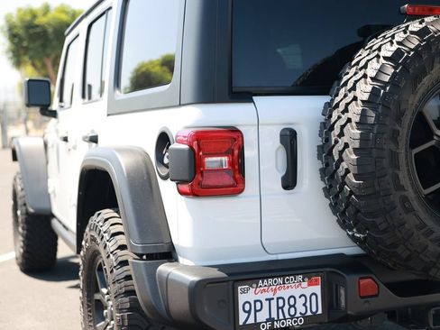 Used 2024 Jeep Wrangler Unlimited Sport AWD/4WD image 13