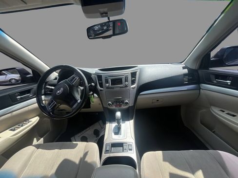 Used 2014 Subaru Outback 2.5i Premium AWD/4WD image 9