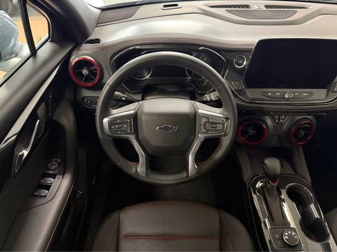 Certified 2025 Chevrolet Blazer RS w/ Driver Confidence II Package image 18